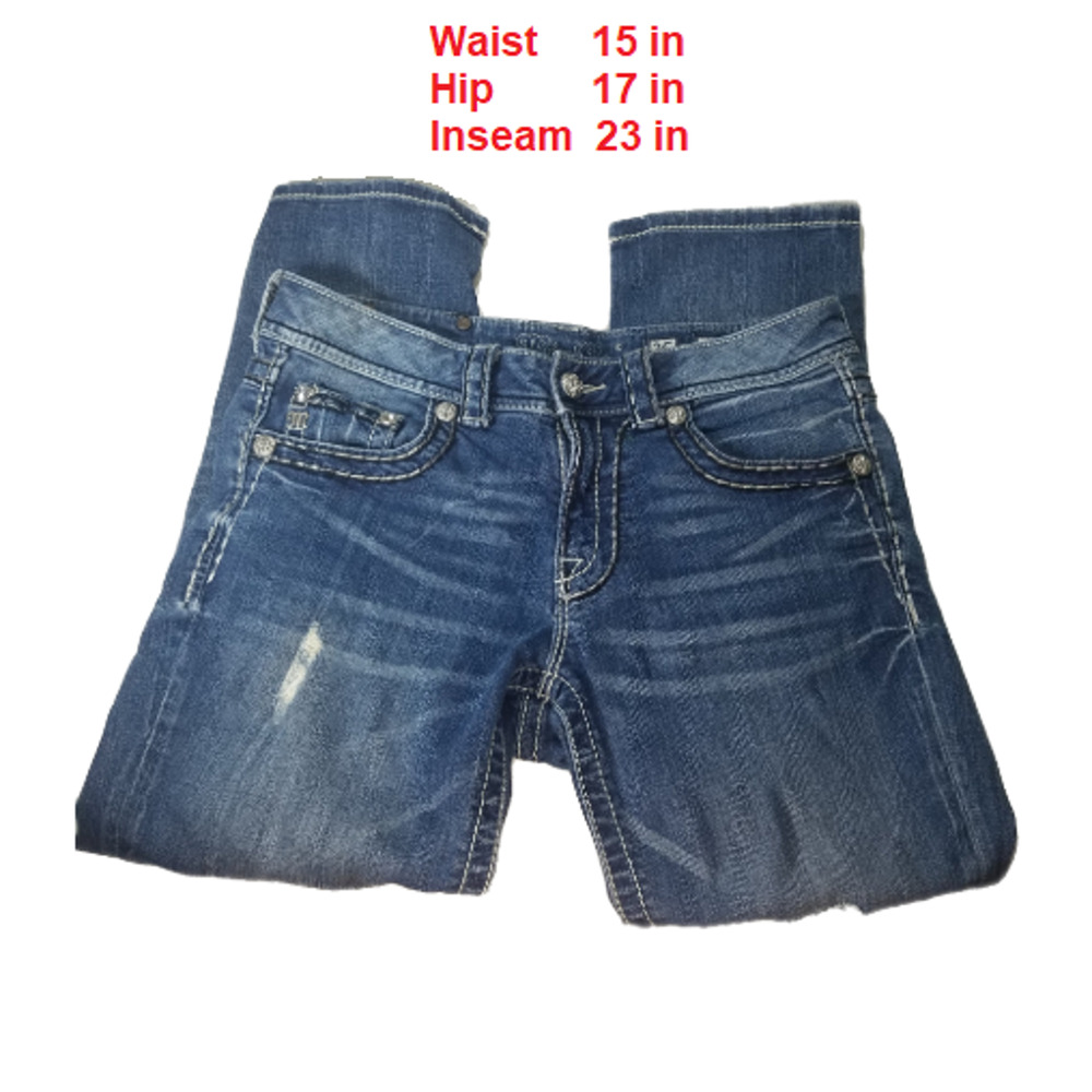 Miss Me Women's Boyfriend Capri Embroidered Stitch Distressed Size 25